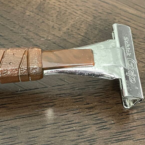 Vintage Schick Grip Razor Tennis Racket Wrapped Handle Brown Single Edge Safety - Picture 11 of 15